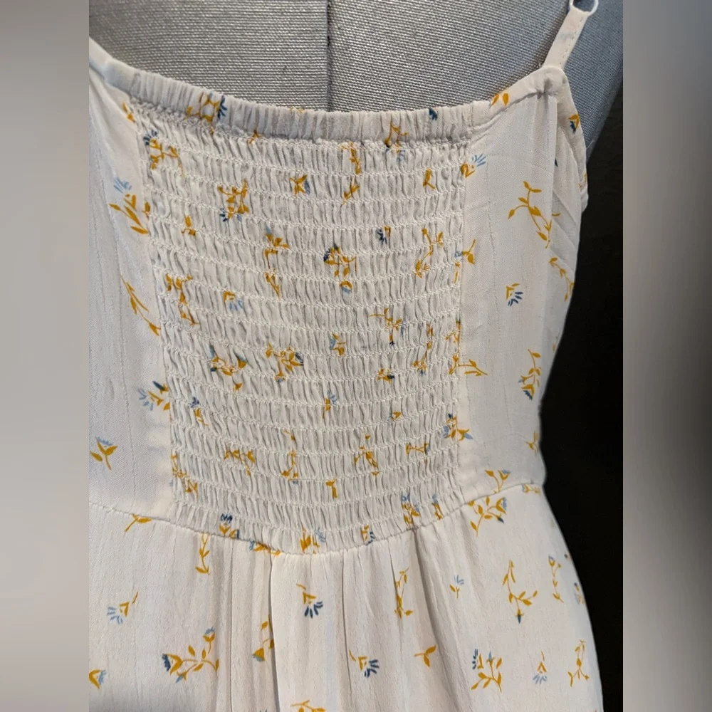 Cotton On Women’s Woven 90s Mini Dress – “Isobel” Ditsy Floral (White) | Medium - Picture 6 of 12